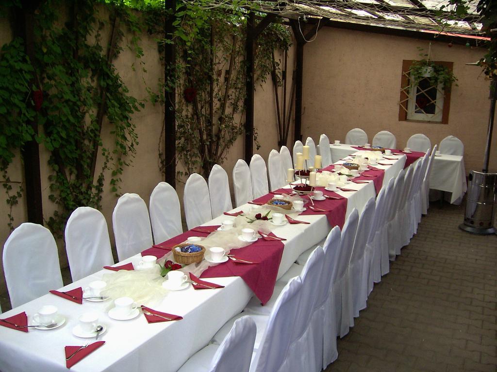 Gasthof & Pension Hause Halle  Εξωτερικό φωτογραφία